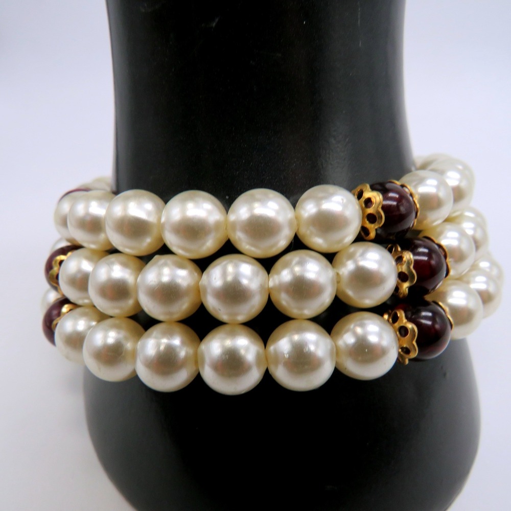 Vintage Triple Strand Faux Pearl Bracelet Imitation Amethyst Gold Tone Accents